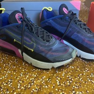 Nike Air Max 2090 Fuschia